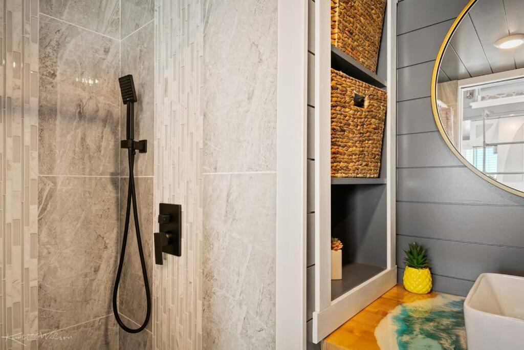 Under The Sea Tiny Home Apple Valley Ngoại thất bức ảnh